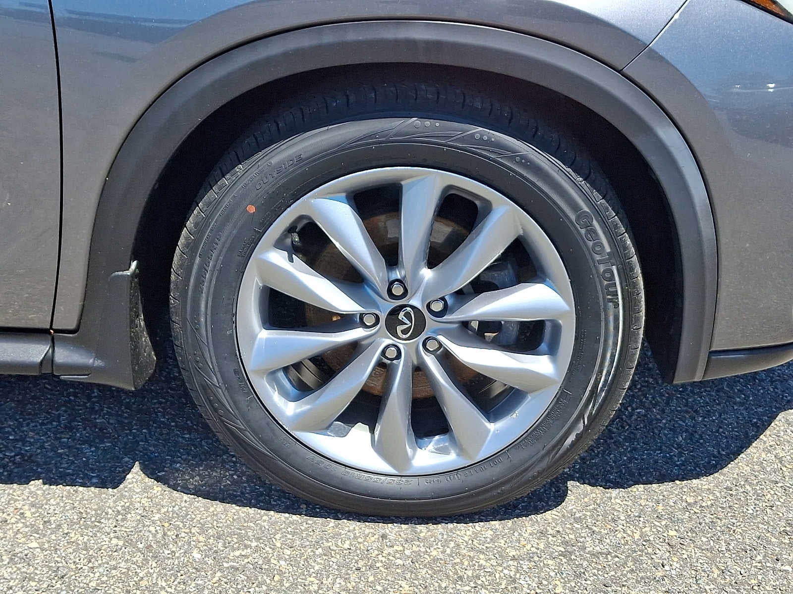 2021 INFINITI QX50 LUXE