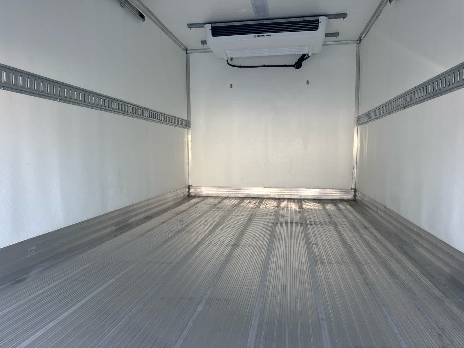 2024 Chevrolet Low Cab Forward 4500 HG NA