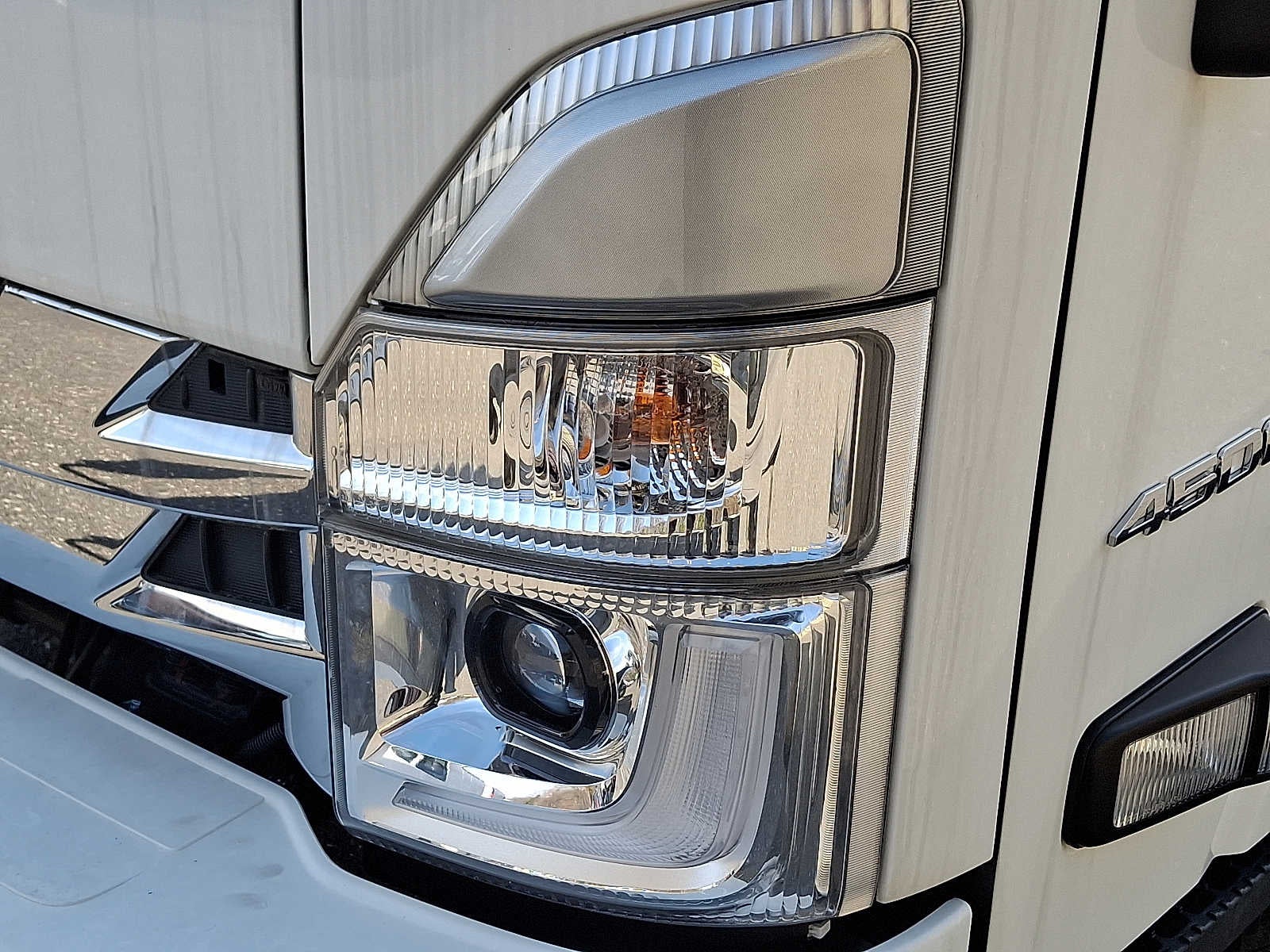 2024 Chevrolet Low Cab Forward 4500 NA