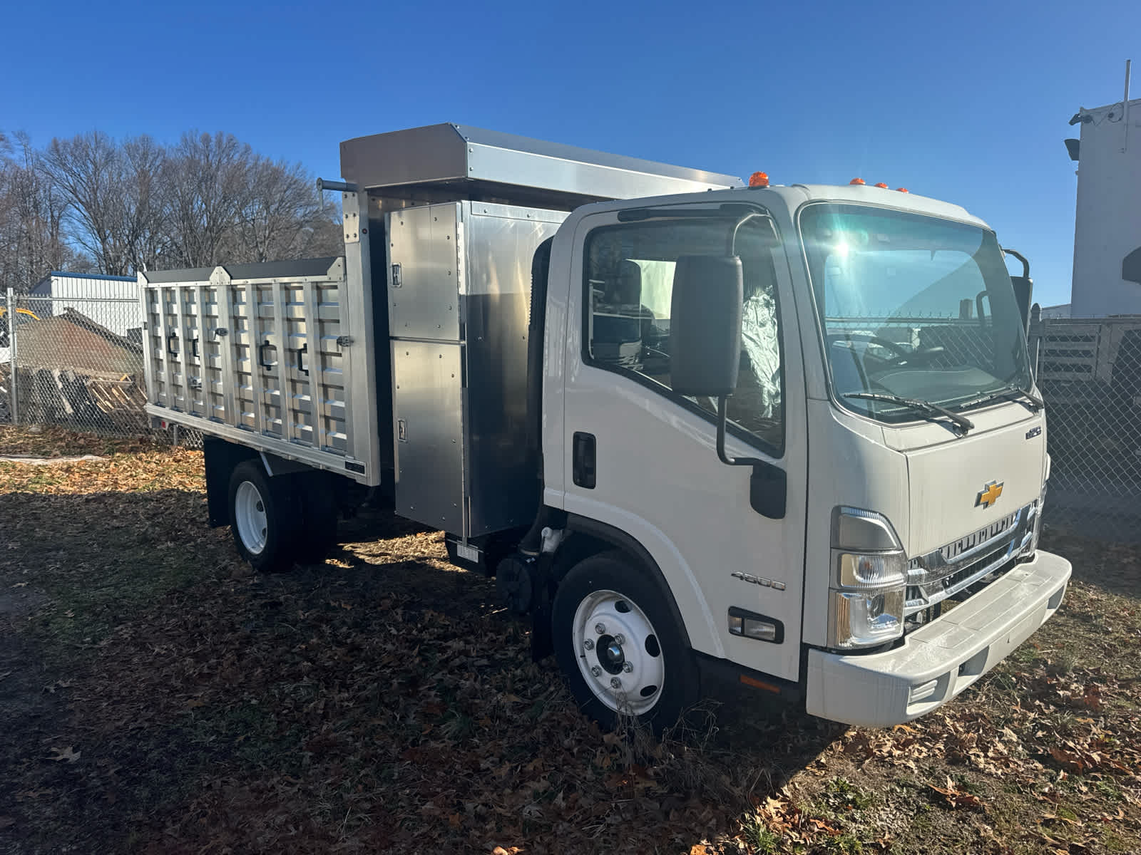 2024 Chevrolet Low Cab Forward 4500 NA