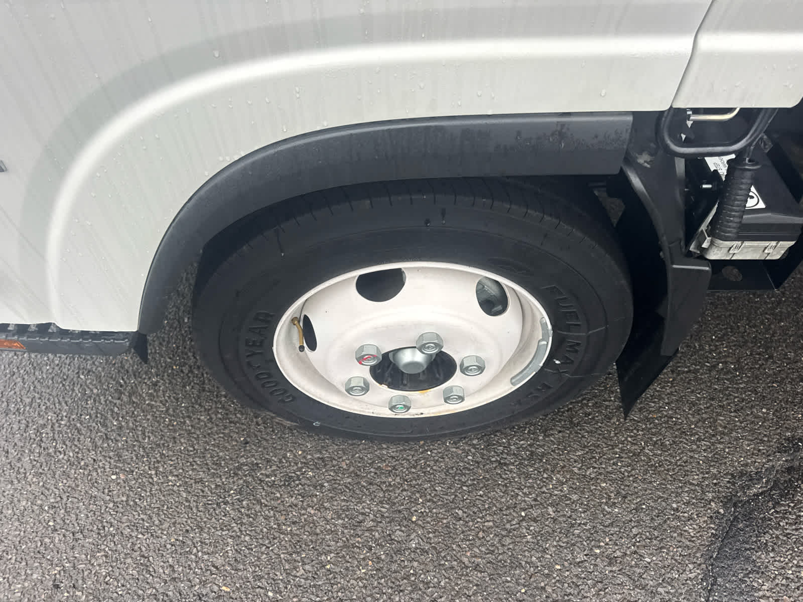 2025 Chevrolet Low Cab Forward 4500 HG 1WT