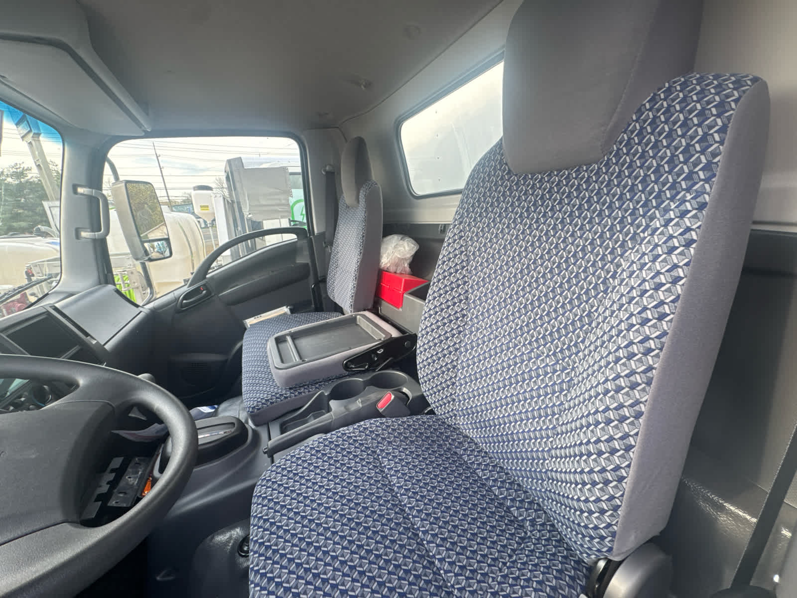 2025 Chevrolet Low Cab Forward 5500 XG 1WT