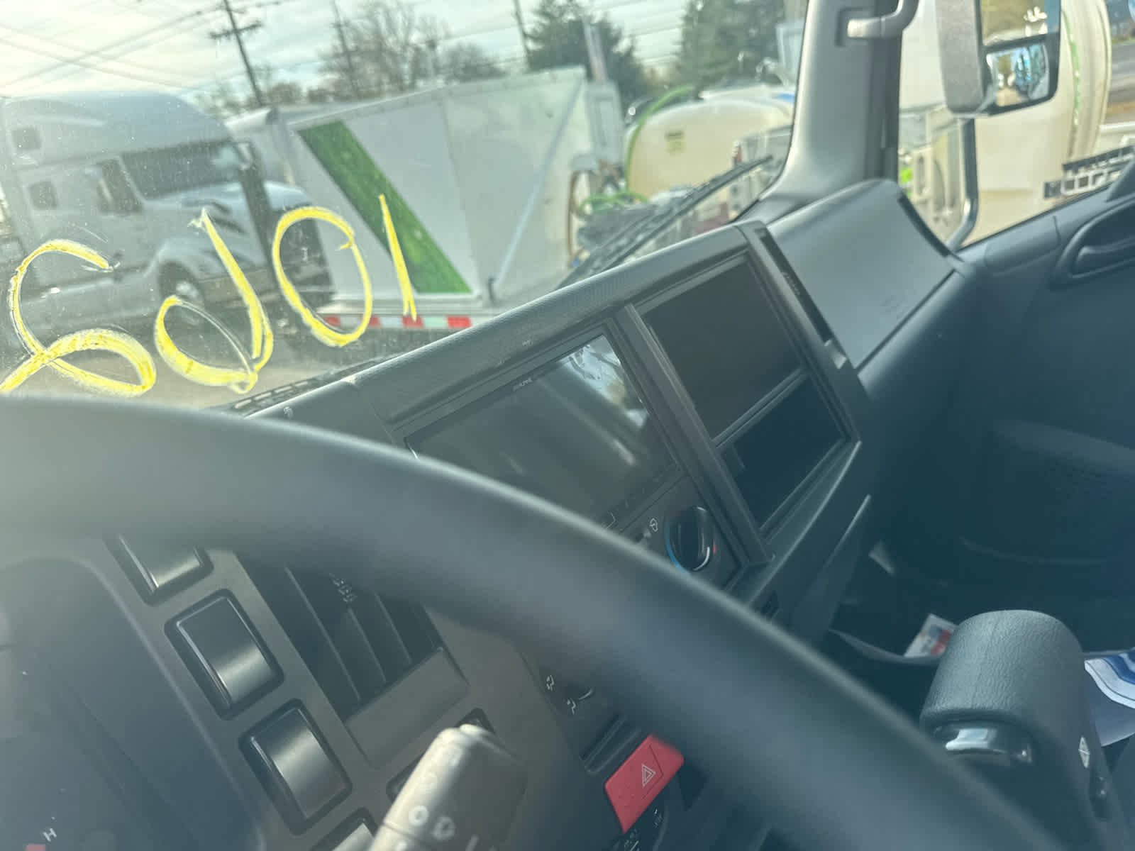 2025 Chevrolet Low Cab Forward 5500 XG 1WT