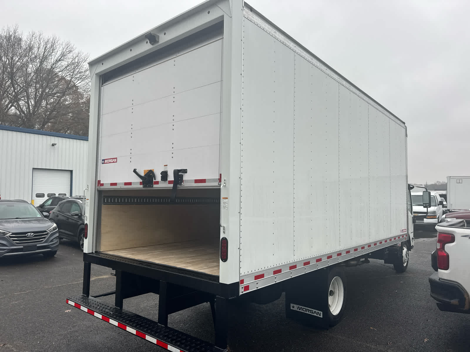 2025 Chevrolet Low Cab Forward 5500 XG 1WT