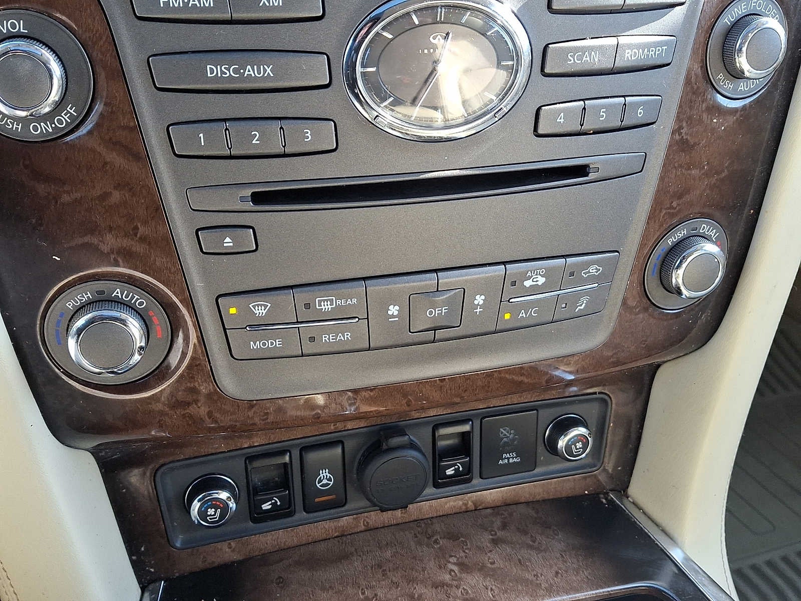 2014 INFINITI QX80 NA