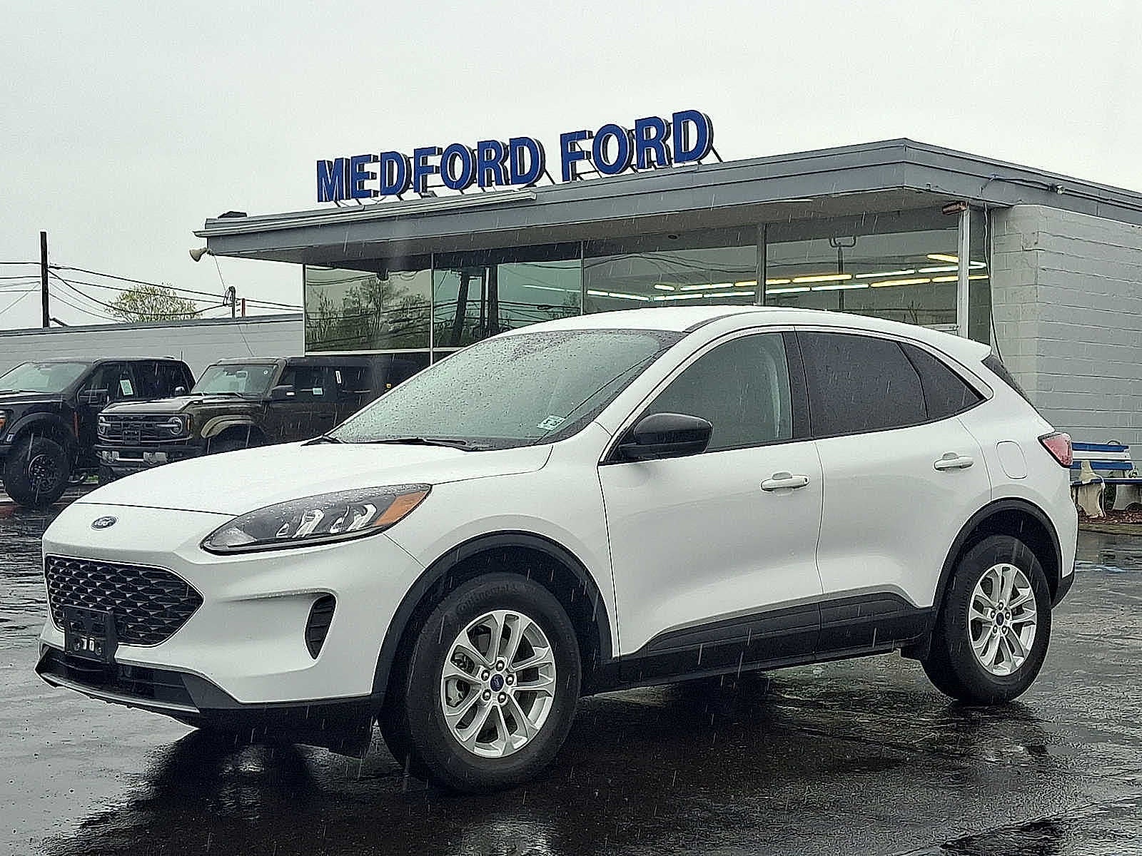 2022 Ford Escape SE
