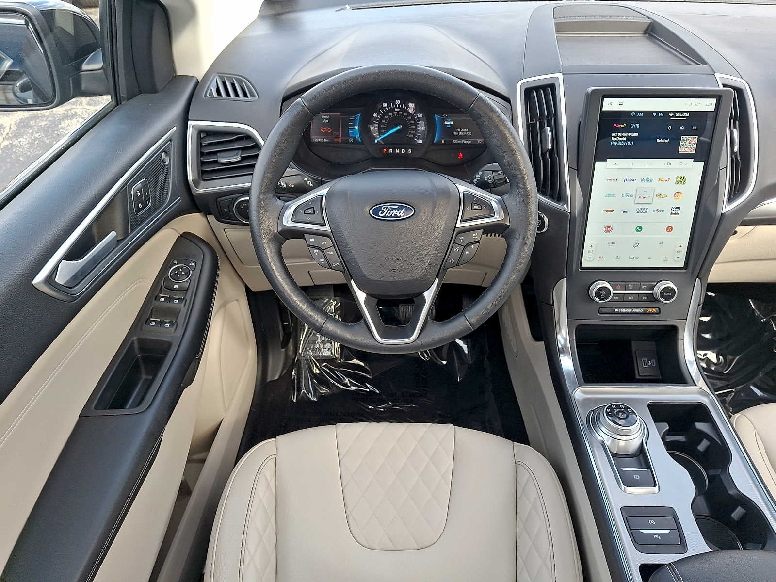 2023 Ford Edge Titanium